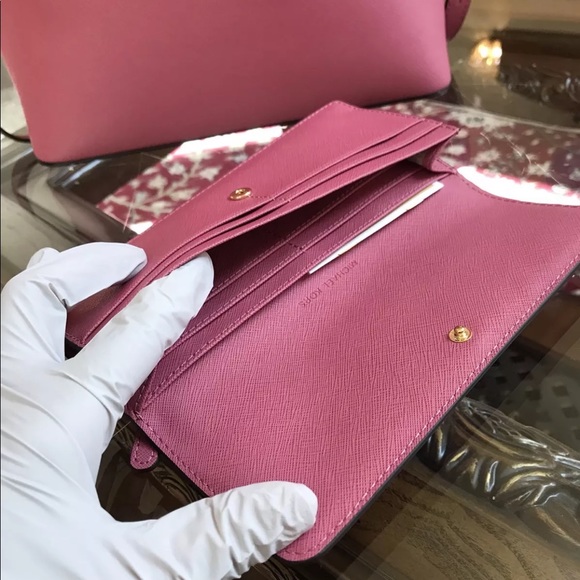 NWT Michael Kors Emmy backpack&wallet set - Picture 4 of 8